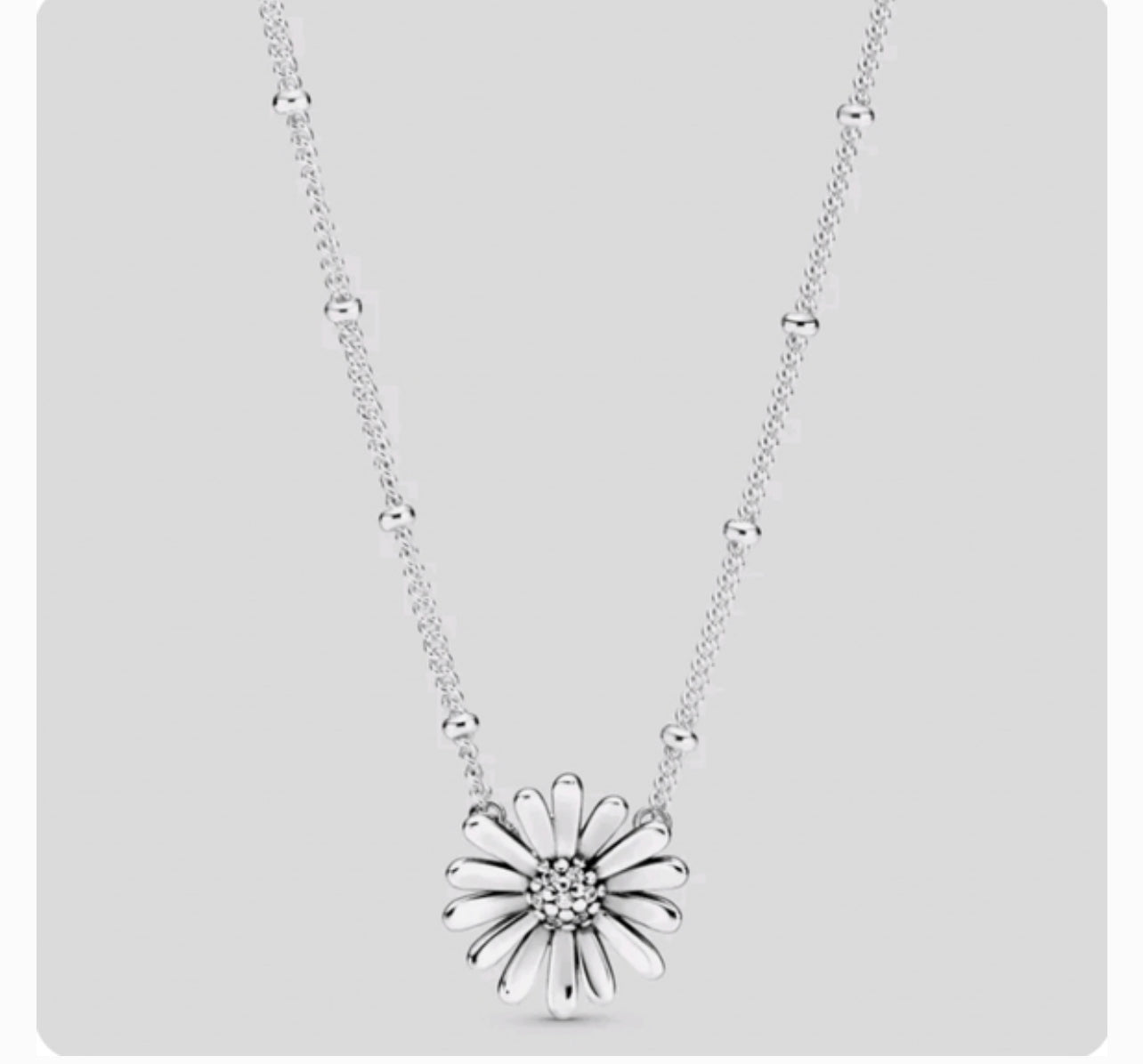 Pave Daisy Flower Collier Necklace